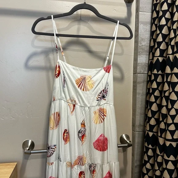 Cupshe Seashell Patterned Dress in Cream and Red - Picture 3 of 6
